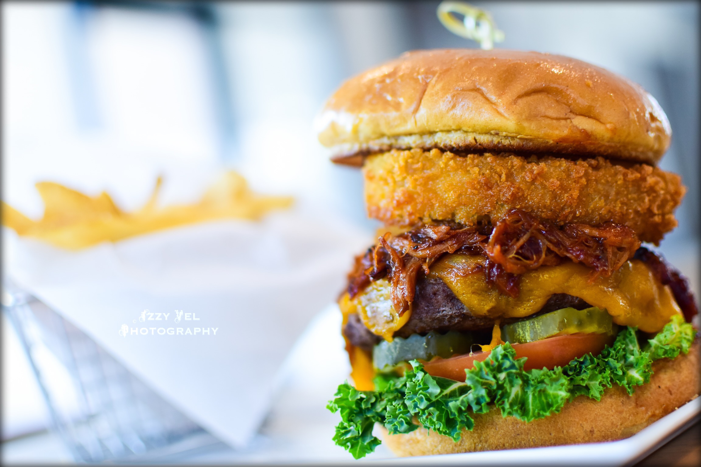 Embassy Suites - The 1887 Social House 