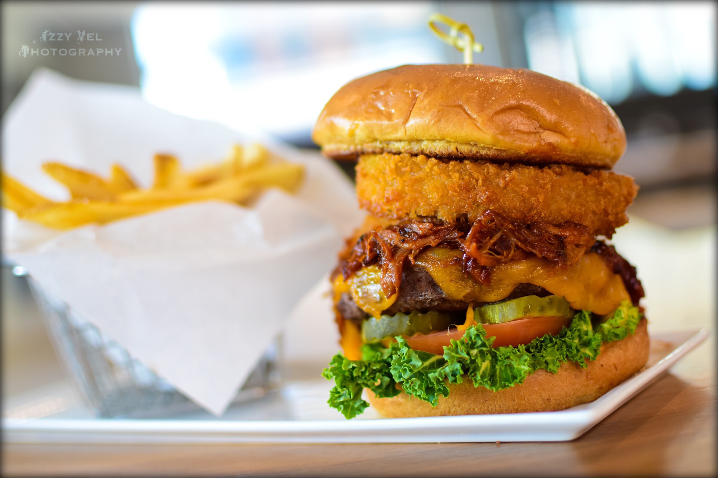 Embassy Suites - The 1887 Social House 