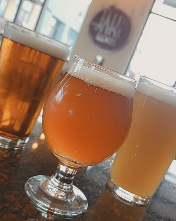 JAKs Brewery & Taphouse