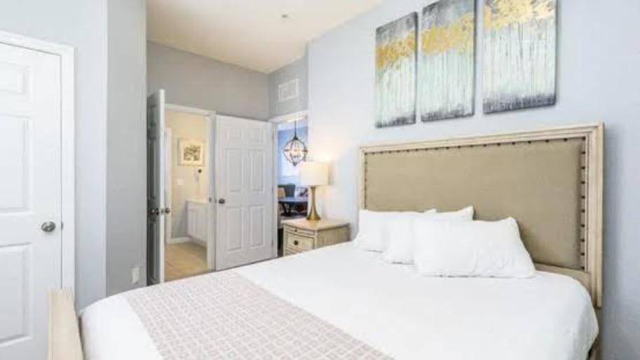 Orlando, Florida - Welcome Back Package