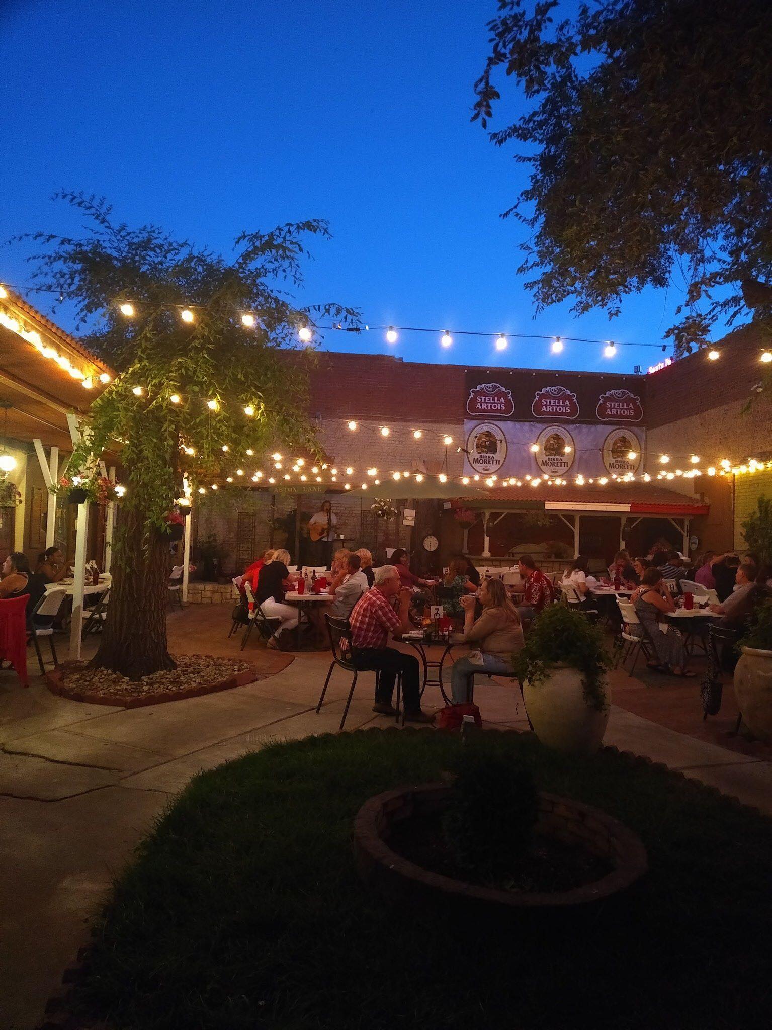 Napoli's Italian Restaurant 