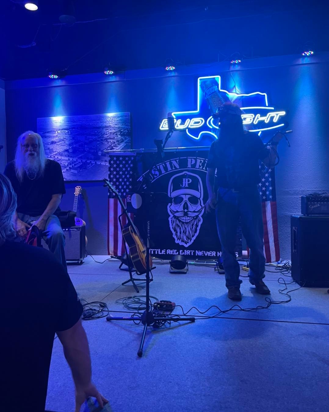 Undeclared Bar & Grill