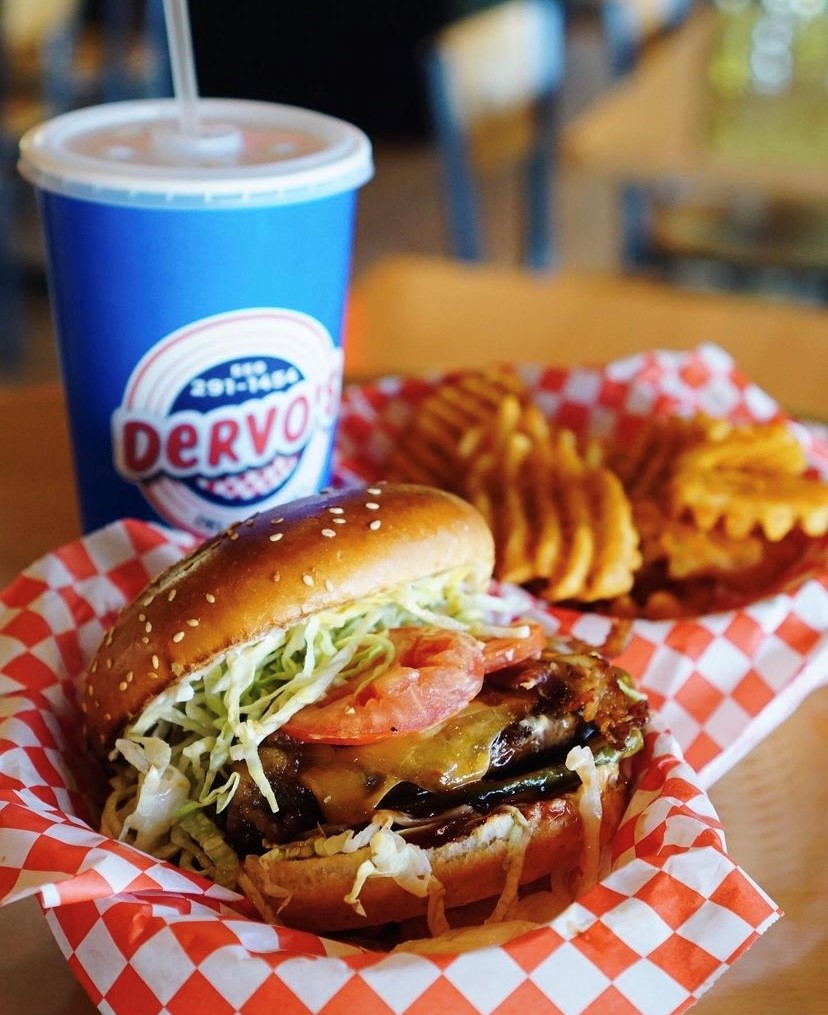 Dervo's Deli and Grill