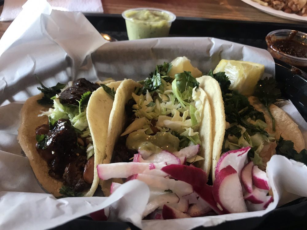 Tipzy's Tacos & Beer