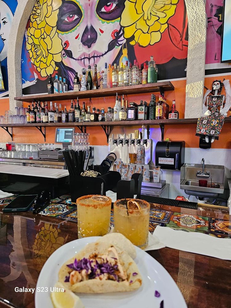 Tipzy's Tacos & Beer