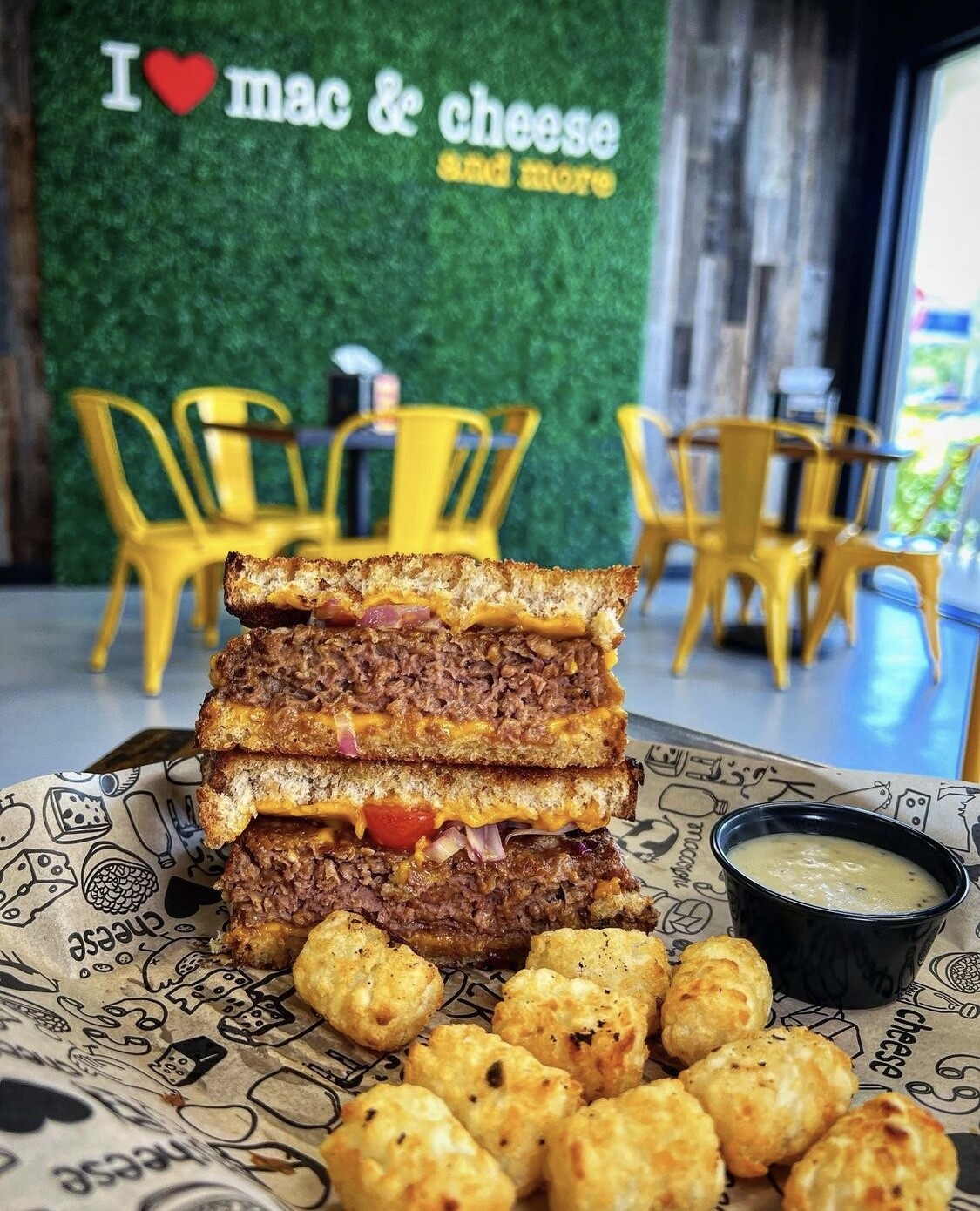 I Heart Mac & Cheese