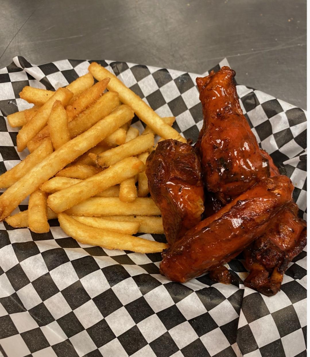 Ty's Bar-B-Que Smokehouse 