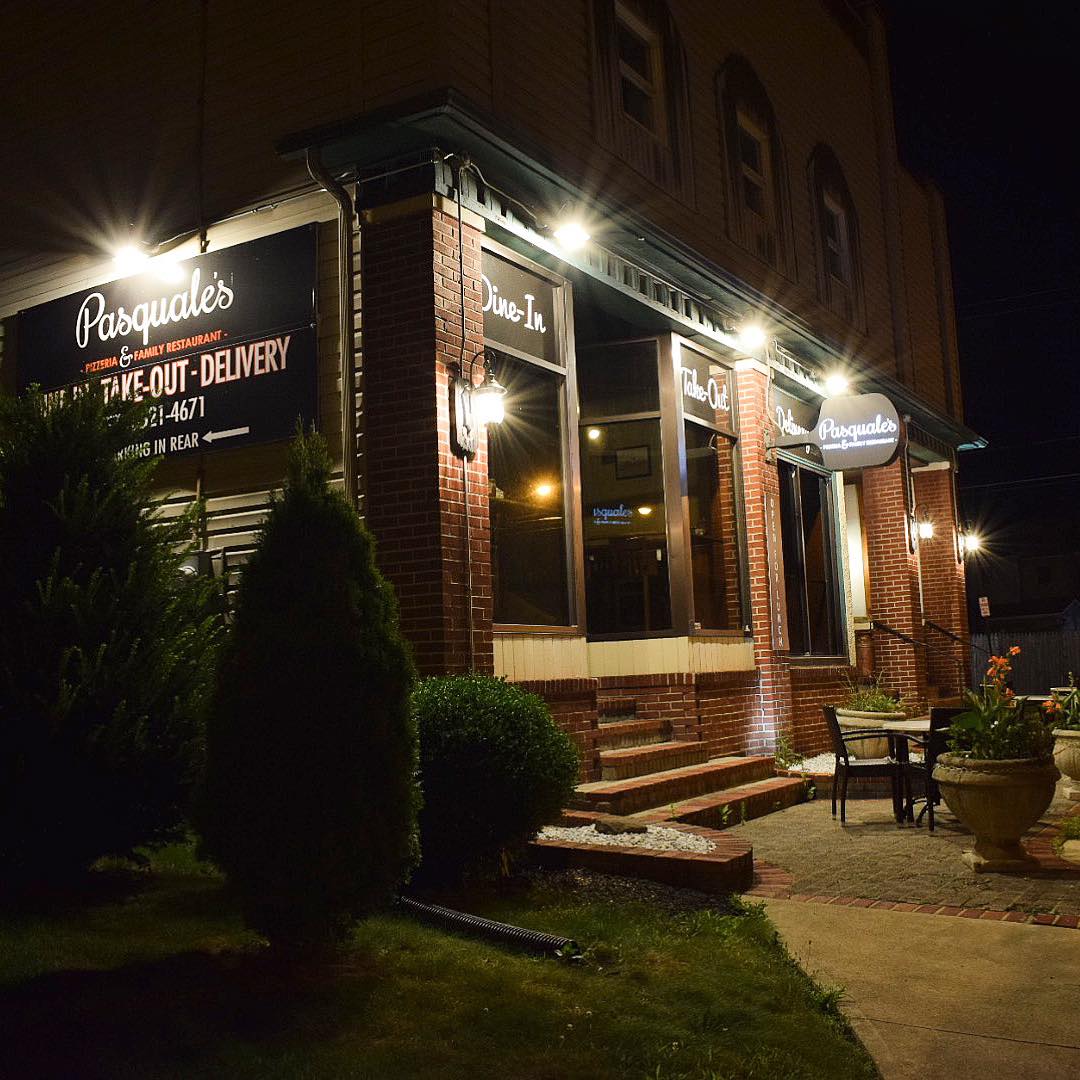Pasquale's Pizzeria & Family Restaurant