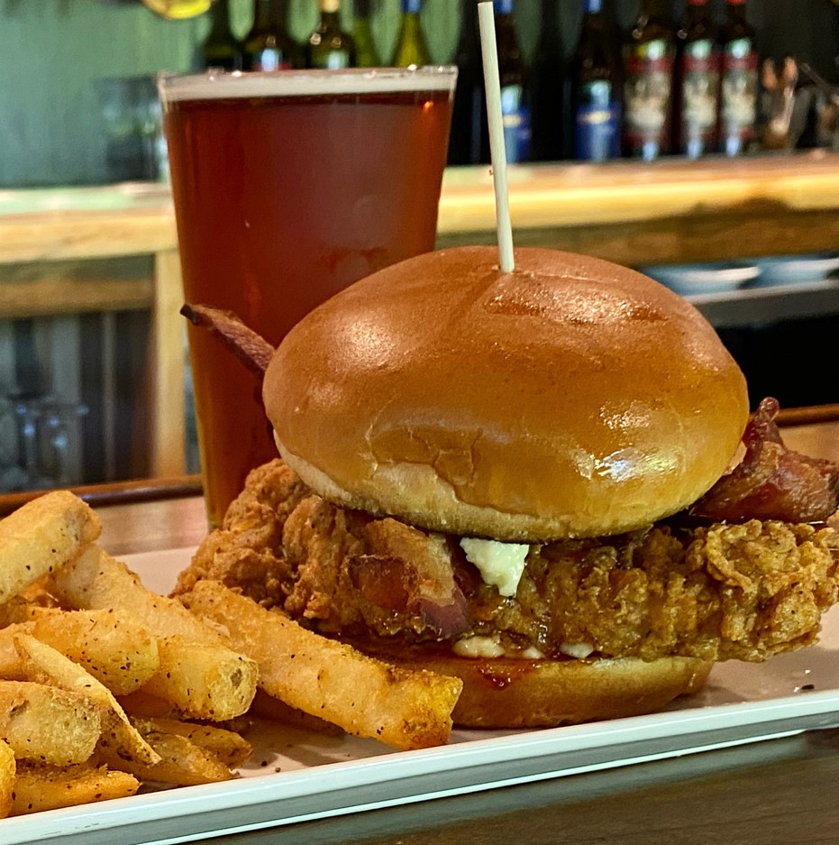 Gilligan's On The Green