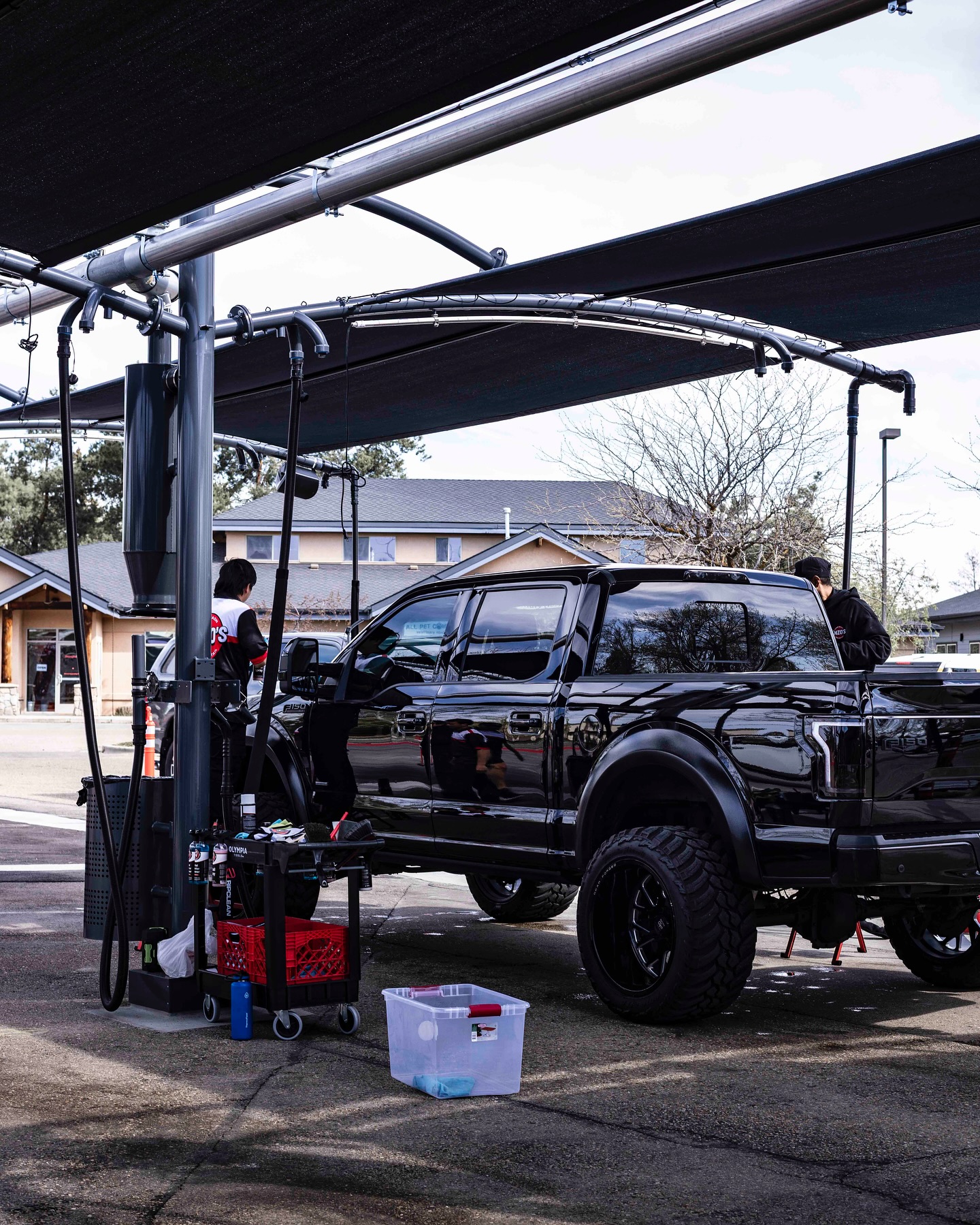 Enzo's Handwash & Detail