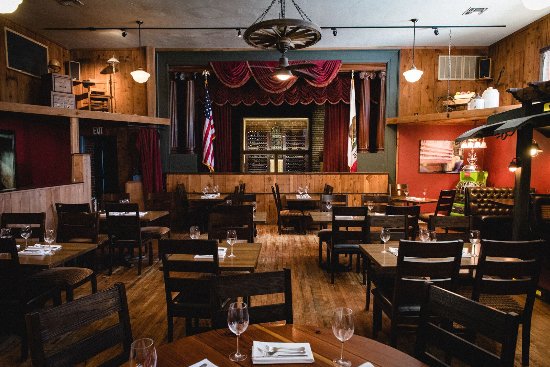 School House Restaurant & Tavern