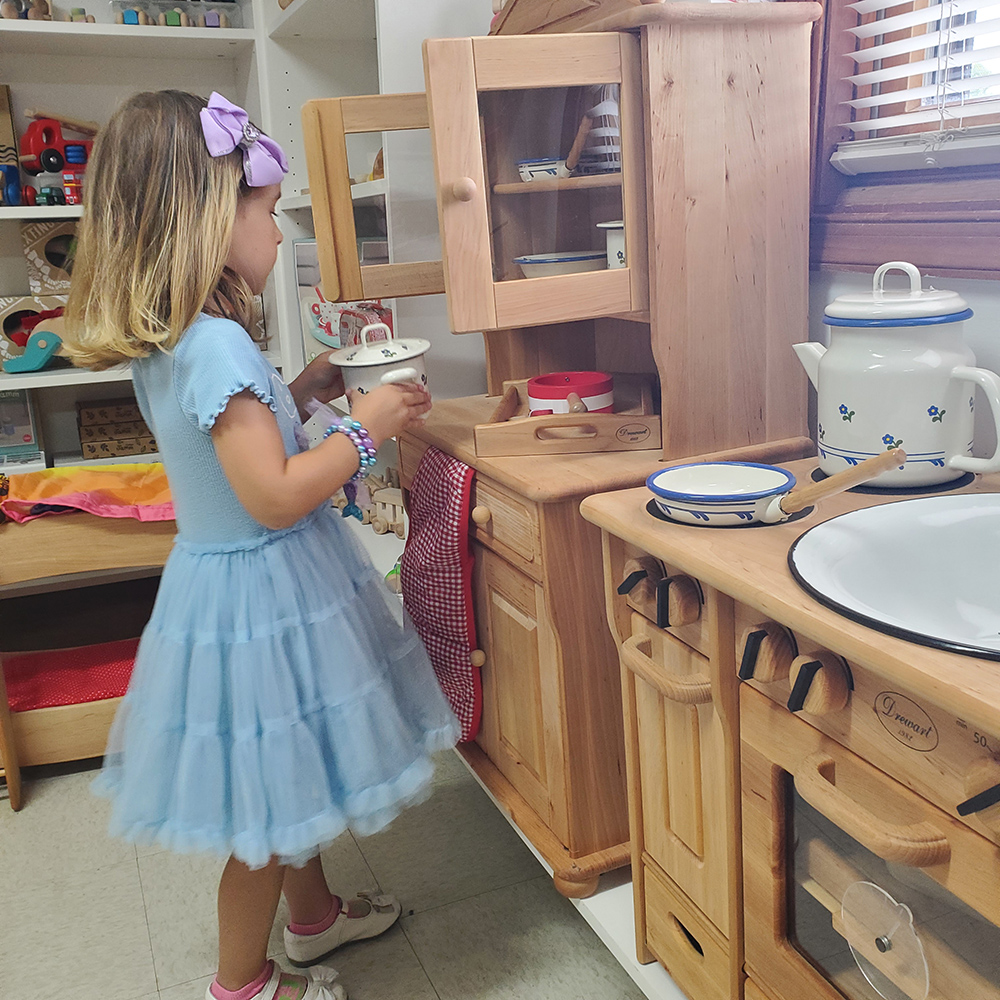 Nova Natural Toys & Crafts