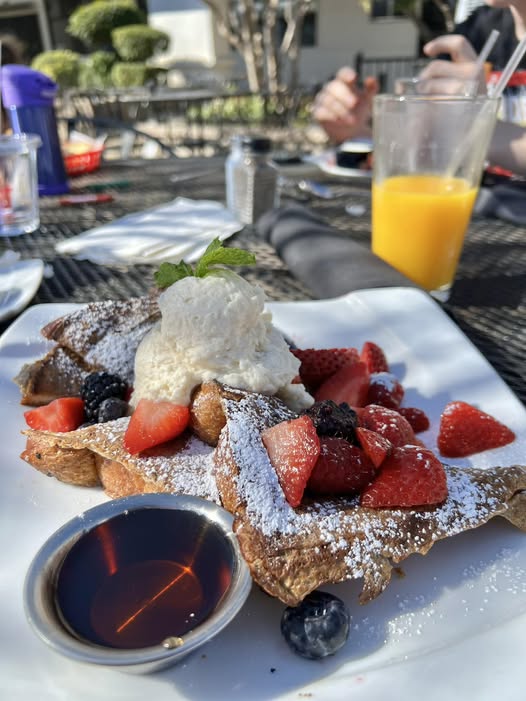 Starving Artists Bistro