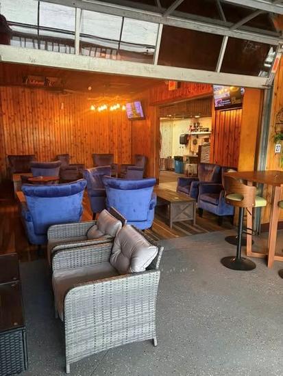 Red Moon Restaurant & Hookah Bar 